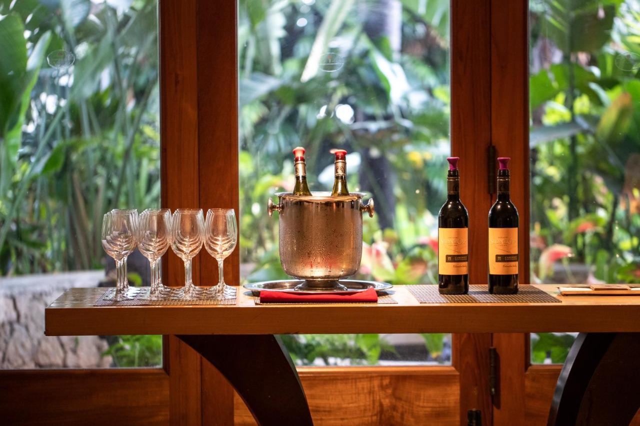 Lotus Honolulu At Diamond Head Hotel Екстериор снимка